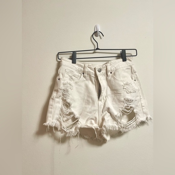 PacSun Pants - PacSun - Mom Short - White Distressed Short - SIZE 26